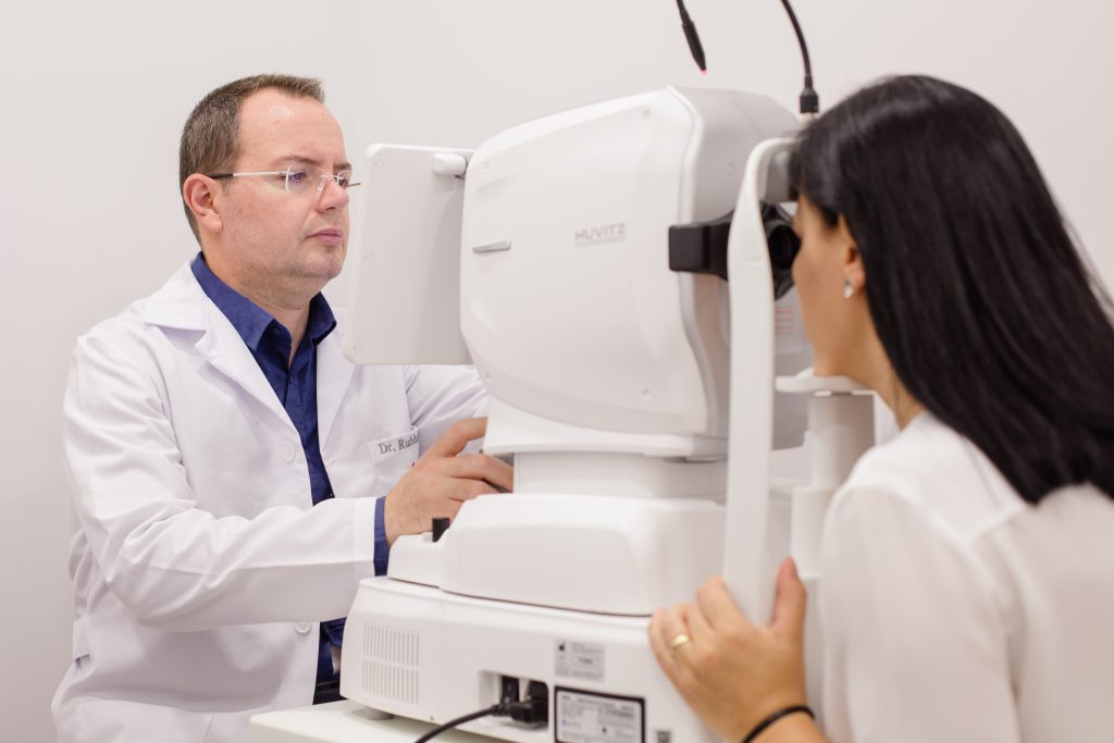 Trajtim i glaukomës, Ophthalmic surgery at See Well